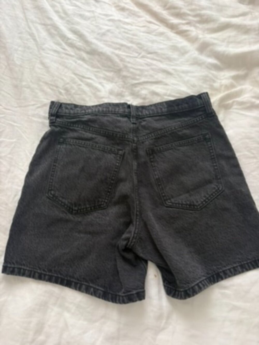 Abercrombie & Fitch The Loose Short High Rise Black Denim Shorts 28/6 - Picture 4 of 4